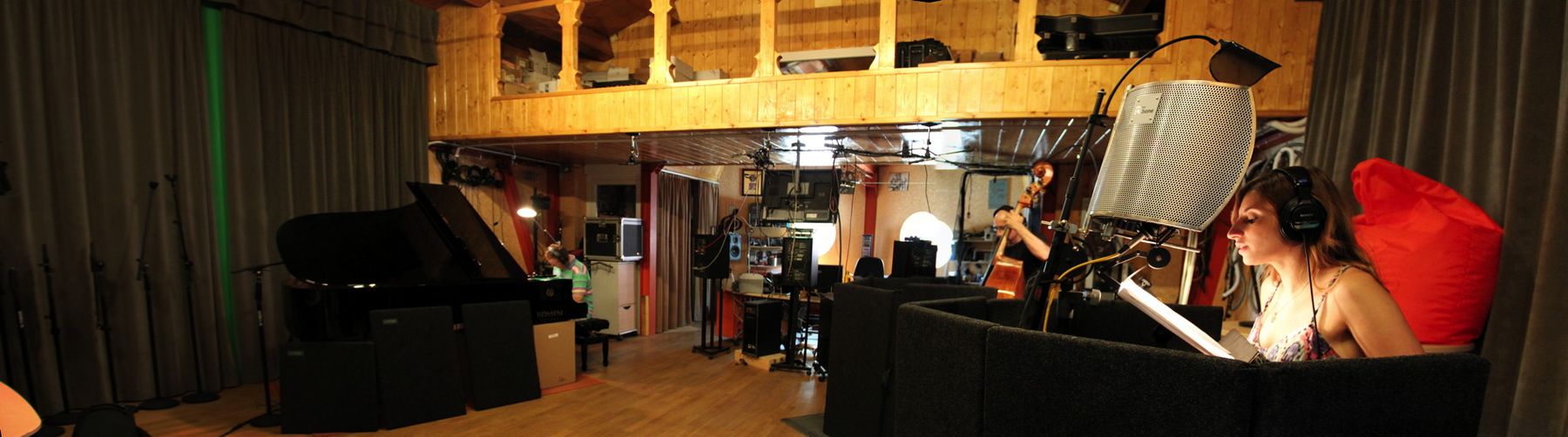 La sala con il pianoforte a coda